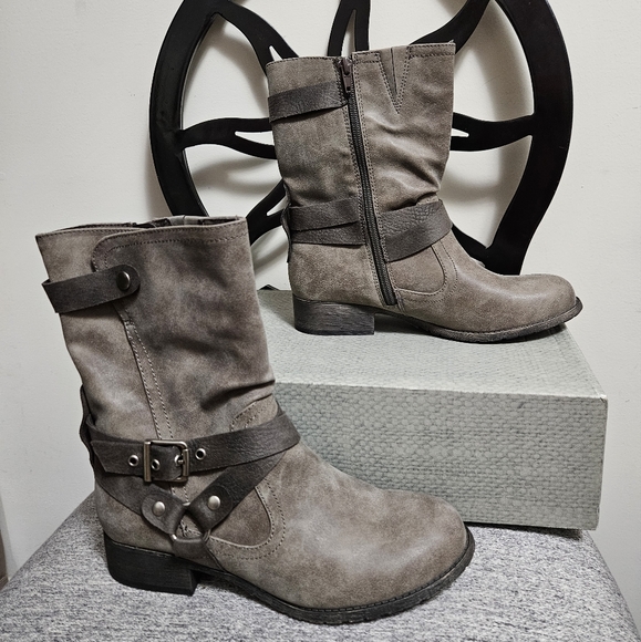 Maurices boots - Picture 1 of 5